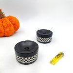 زیرسیگاری استیل درب دار شطرنجی مدلV-116 1